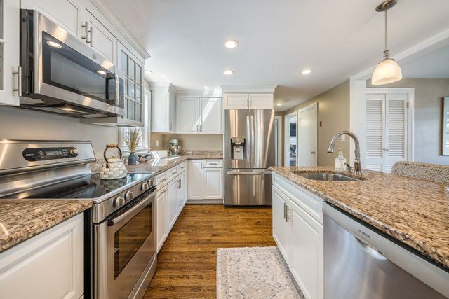 51 Hopkins Street, Reading, MA 01867