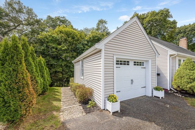 51 Hopkins Street, Reading, MA 01867