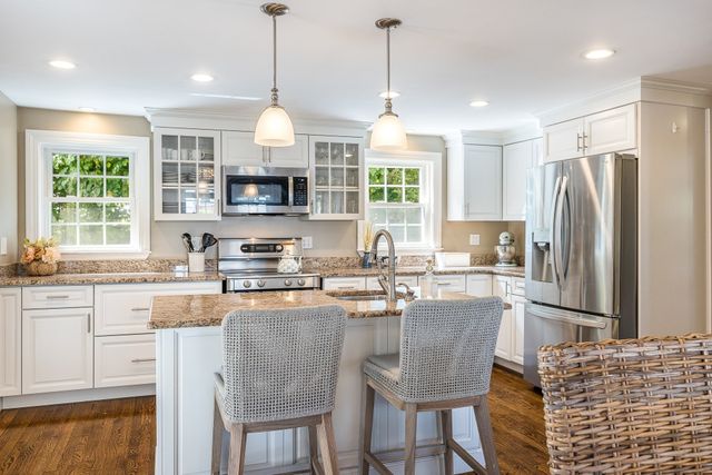 51 Hopkins Street, Reading, MA 01867