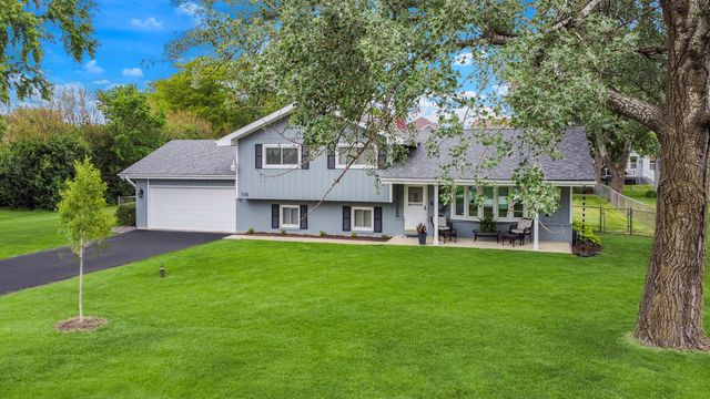 1136 Oxford Street, Downers Grove, IL 60516