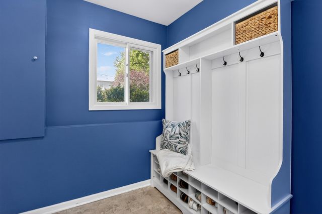 1136 Oxford Street, Downers Grove, IL 60516