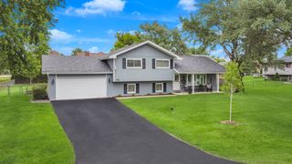 1136 Oxford Street, Downers Grove, IL 60516