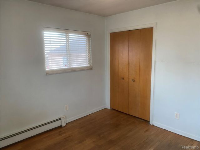 16646 Roberts Street, Roseville, MI 48066