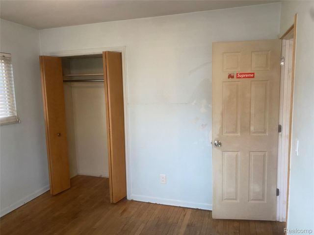 16646 Roberts Street, Roseville, MI 48066