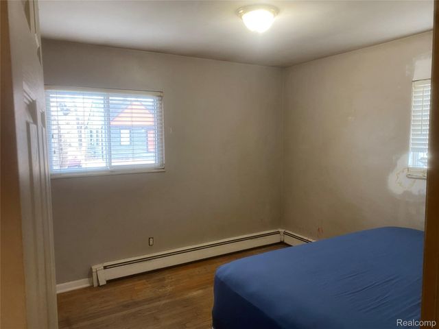 16646 Roberts Street, Roseville, MI 48066