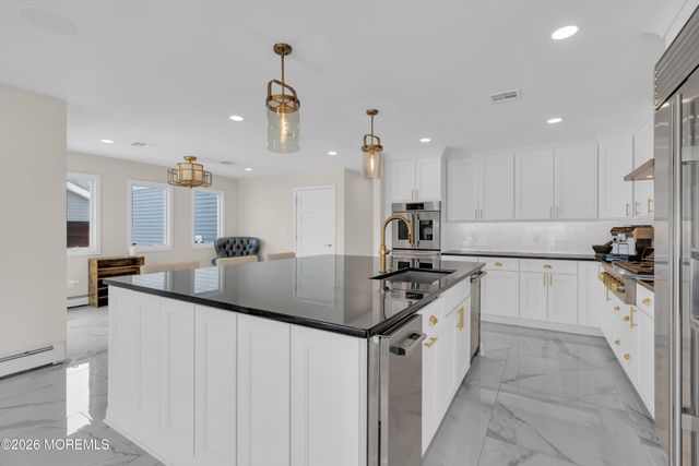 356 Aldo Drive, Toms River, NJ 08755