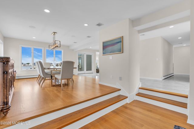 356 Aldo Drive, Toms River, NJ 08755