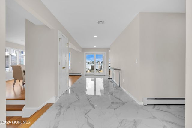 356 Aldo Drive, Toms River, NJ 08755