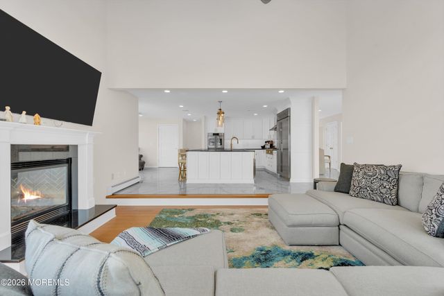 356 Aldo Drive, Toms River, NJ 08755