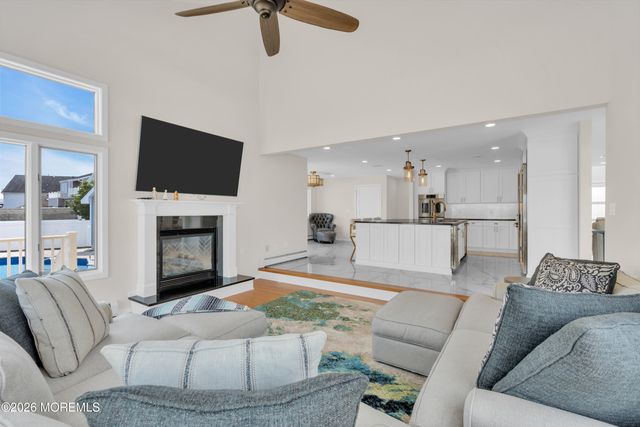 356 Aldo Drive, Toms River, NJ 08755
