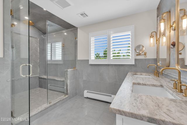 356 Aldo Drive, Toms River, NJ 08755