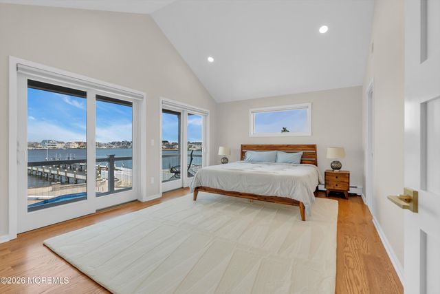 356 Aldo Drive, Toms River, NJ 08755