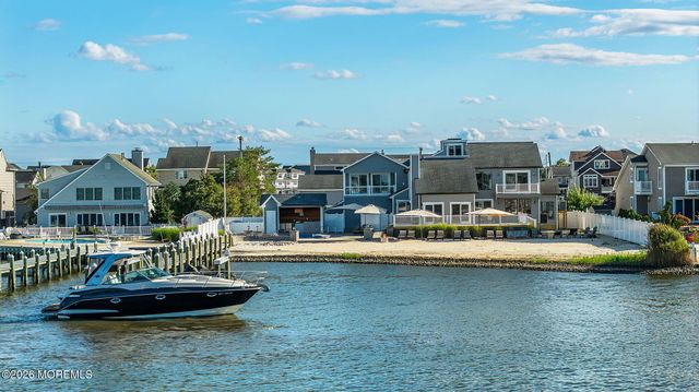 356 Aldo Drive, Toms River, NJ 08755