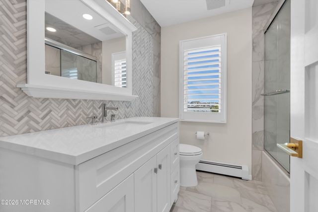 356 Aldo Drive, Toms River, NJ 08755