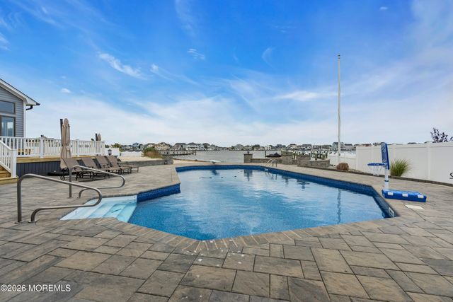 356 Aldo Drive, Toms River, NJ 08755