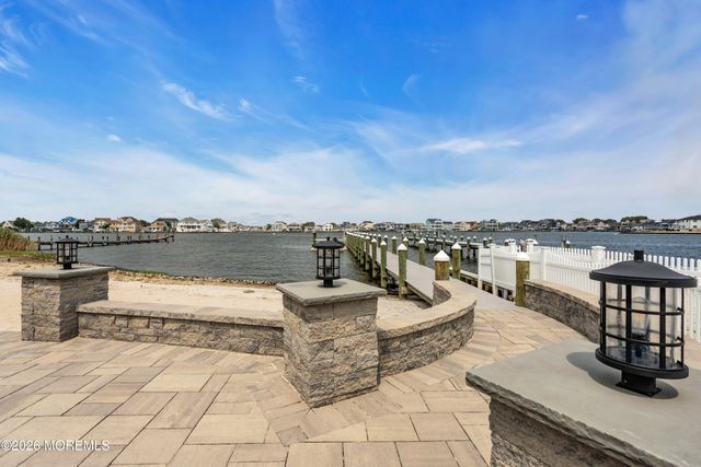 356 Aldo Drive, Toms River, NJ 08755