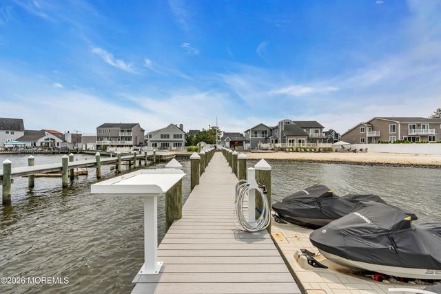356 Aldo Drive, Toms River, NJ 08755