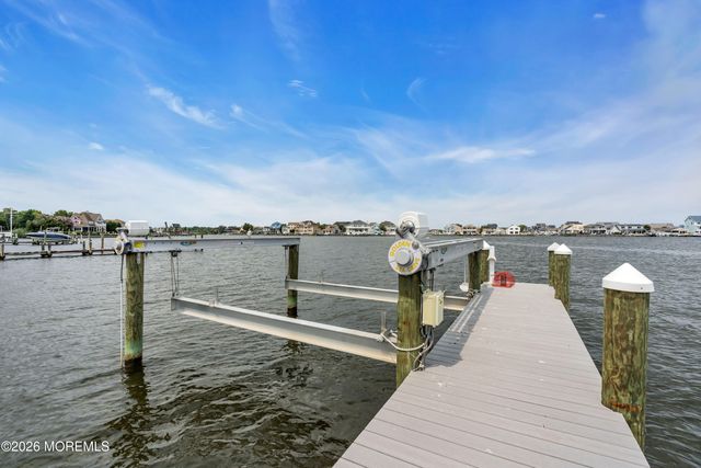 356 Aldo Drive, Toms River, NJ 08755