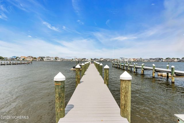 356 Aldo Drive, Toms River, NJ 08755