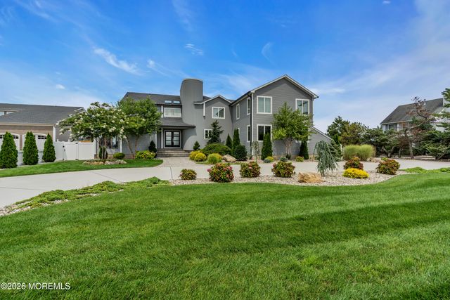 356 Aldo Drive, Toms River, NJ 08755