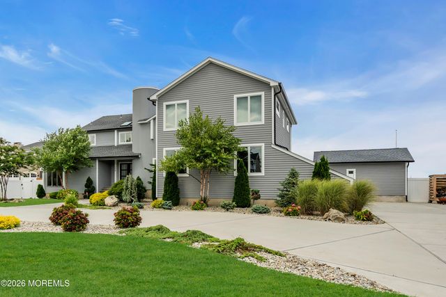 356 Aldo Drive, Toms River, NJ 08755