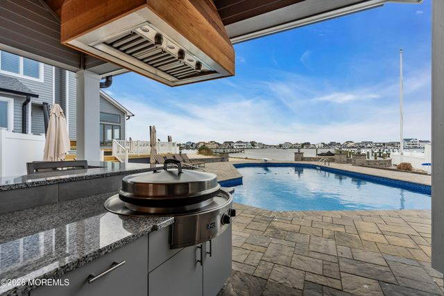 356 Aldo Drive, Toms River, NJ 08755