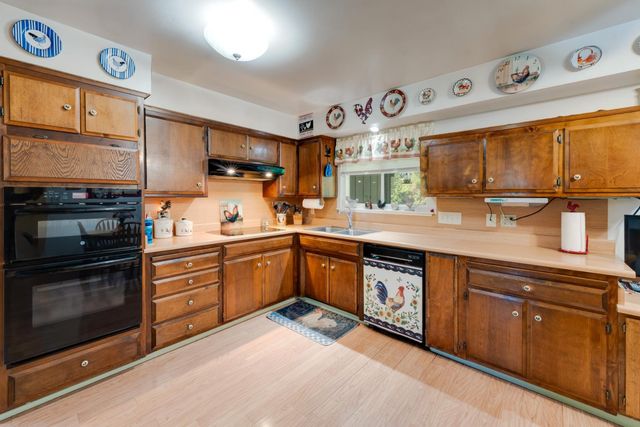 5765 Hoffman Ln, Fair Oaks, CA 95628