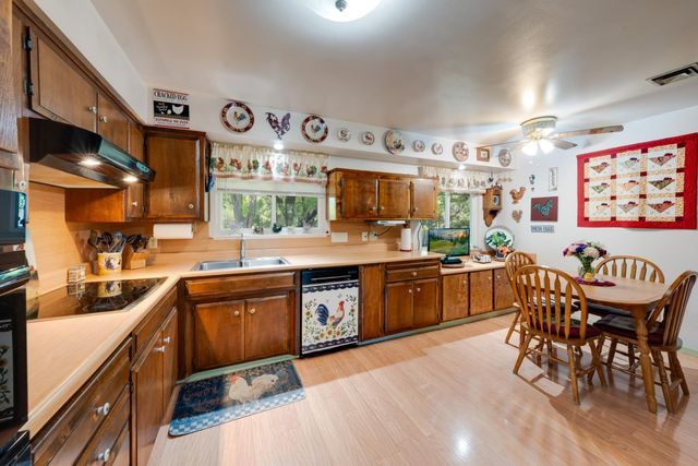 5765 Hoffman Ln, Fair Oaks, CA 95628