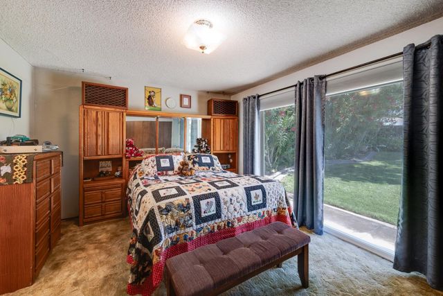 5765 Hoffman Ln, Fair Oaks, CA 95628
