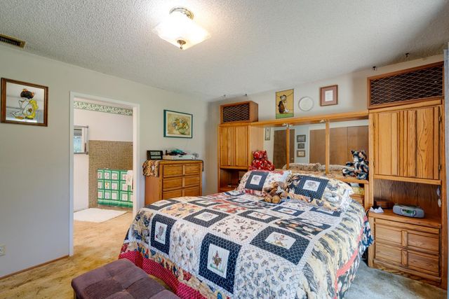 5765 Hoffman Ln, Fair Oaks, CA 95628