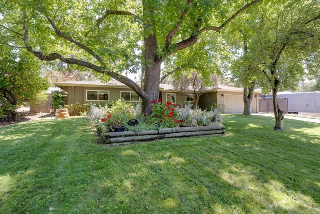 5765 Hoffman Ln, Fair Oaks, CA 95628