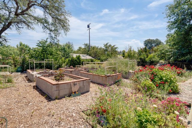 5765 Hoffman Ln, Fair Oaks, CA 95628