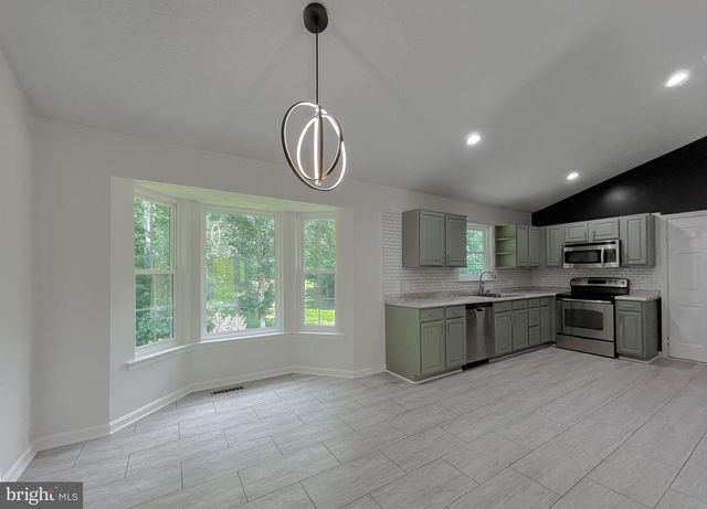 37290 NEWLANDS ST, Mechanicsville, MD 20659