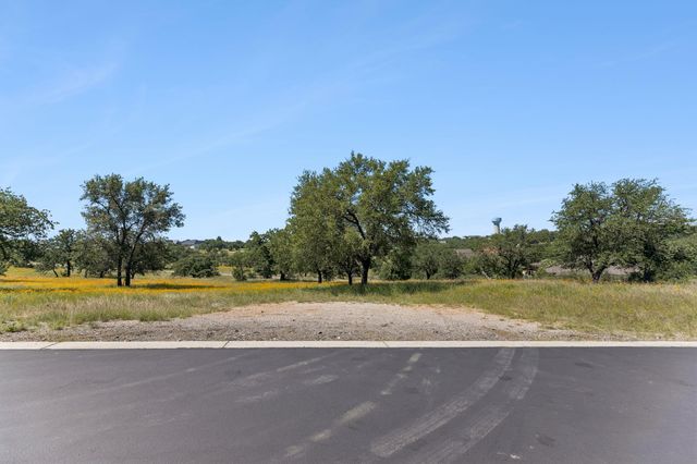 107 Comanche Agate, Horseshoe Bay, TX 78657