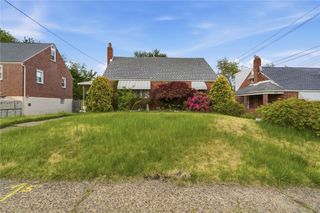 111 Arlene Ave, N Versailles, PA 15137
