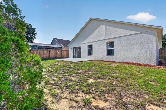 2041 NEWTOWN ROAD, Groveland, FL 34736
