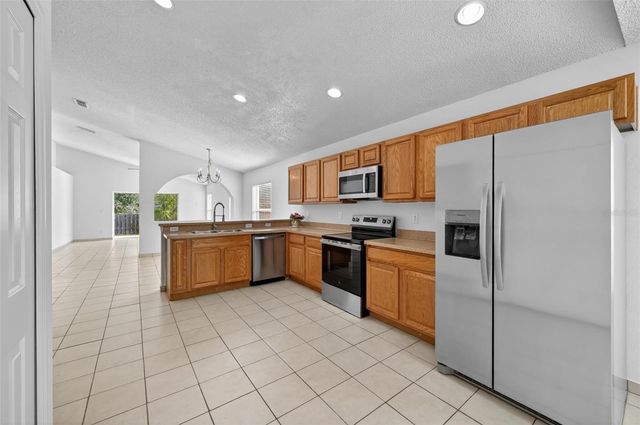 2041 NEWTOWN ROAD, Groveland, FL 34736
