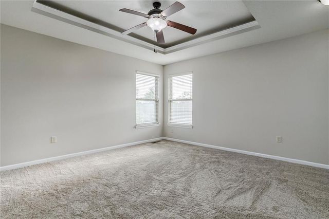 2301 NE Treetop Drive, Blue Springs, MO 64029