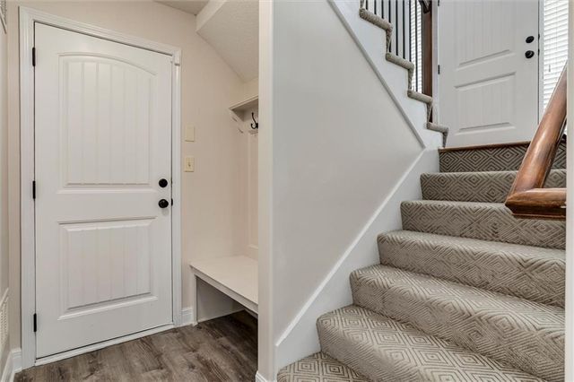 2301 NE Treetop Drive, Blue Springs, MO 64029