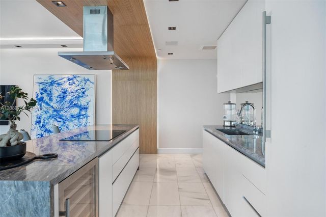 700 NE 26th Terrace 3901, Miami, FL 33137