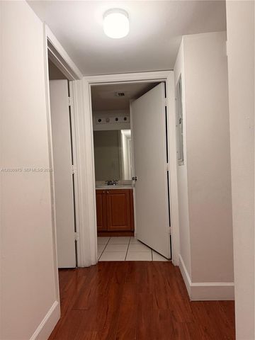 17602 NW 25th Avenue 303, Miami Gardens, FL 33056