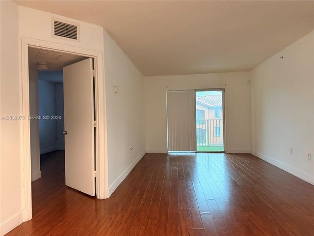 17602 NW 25th Avenue 303, Miami Gardens, FL 33056