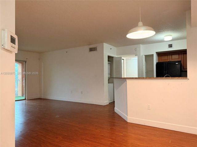 17602 NW 25th Avenue 303, Miami Gardens, FL 33056