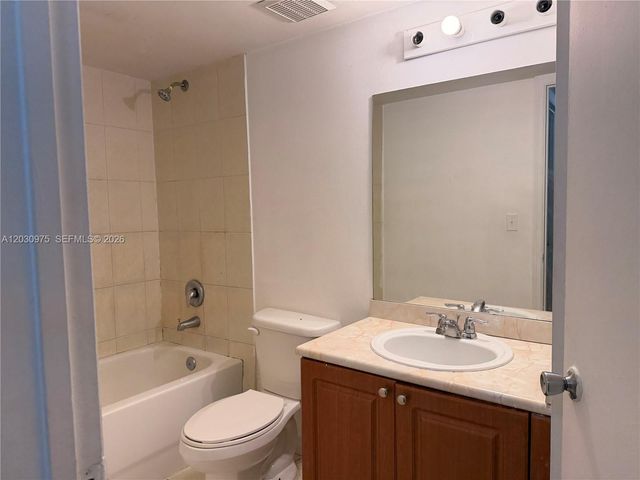 17602 NW 25th Avenue 303, Miami Gardens, FL 33056
