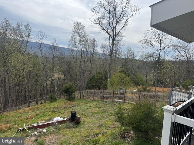 1821 BEARS LOPE LN, Great Cacapon, WV 25422