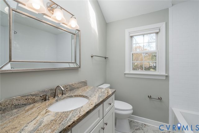 201 Hixson Dr, North Chesterfield, VA 23236