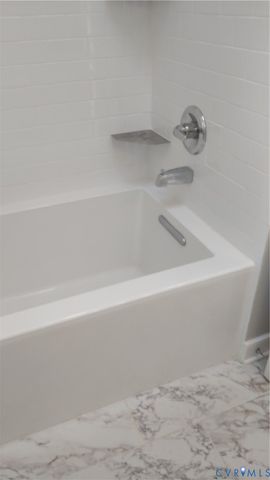 201 Hixson Dr, North Chesterfield, VA 23236