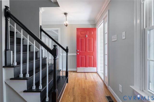 201 Hixson Dr, North Chesterfield, VA 23236