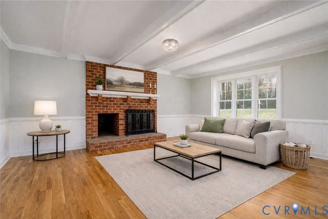 201 Hixson Dr, North Chesterfield, VA 23236