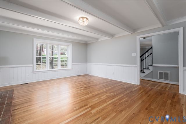 201 Hixson Dr, North Chesterfield, VA 23236